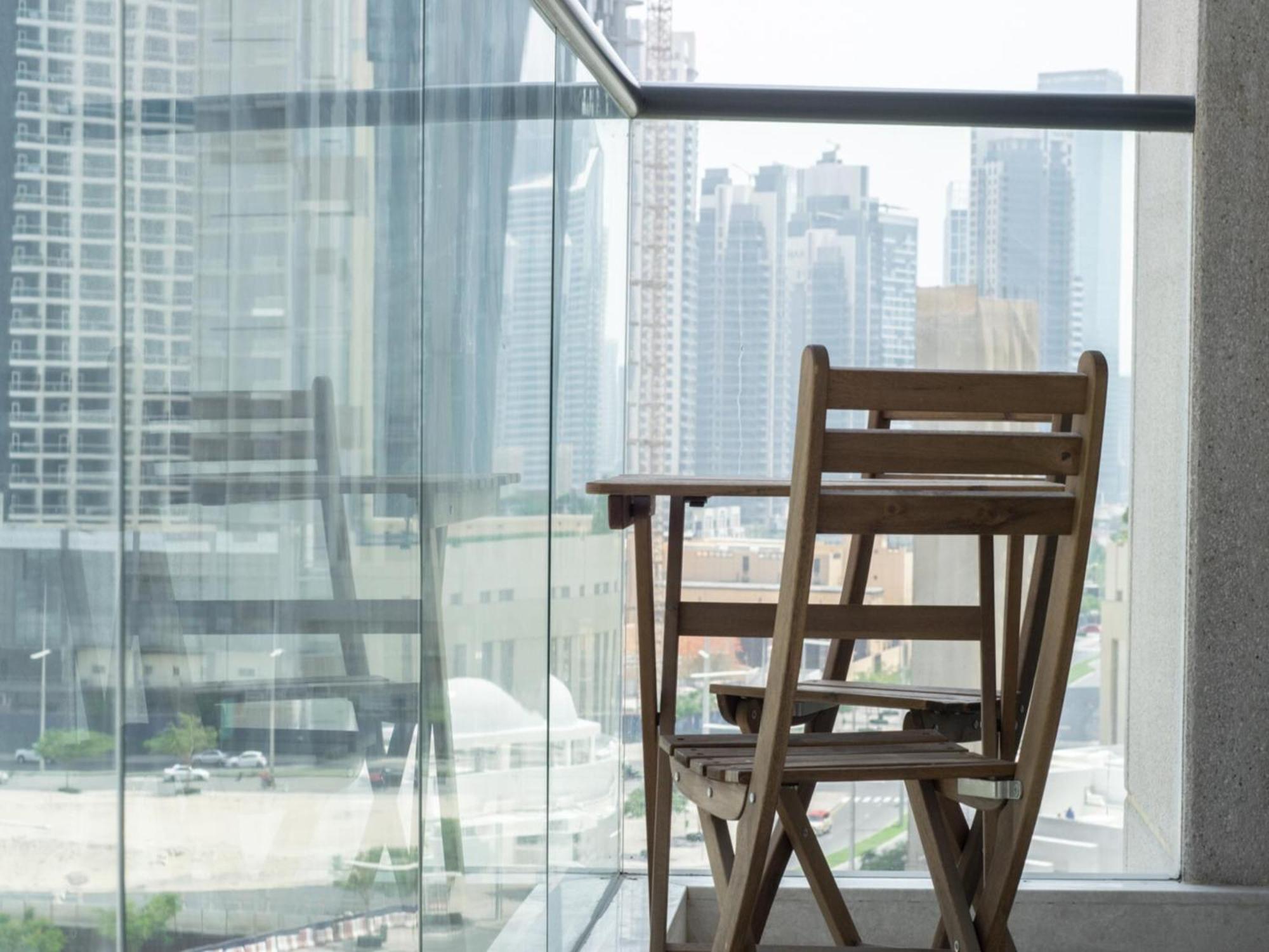 Apartment Luxe Near Mall Burj Khalifa Pool Gym Parking