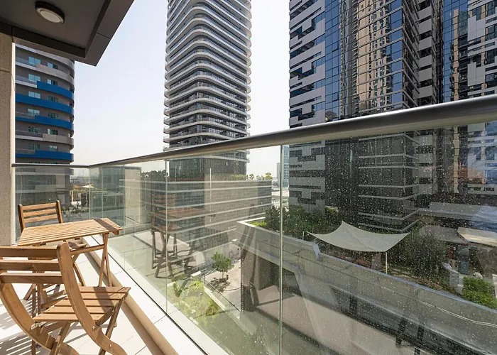 Luxe Apartments Near Dubai Mall Burj Khalifa Pool Gym Parking