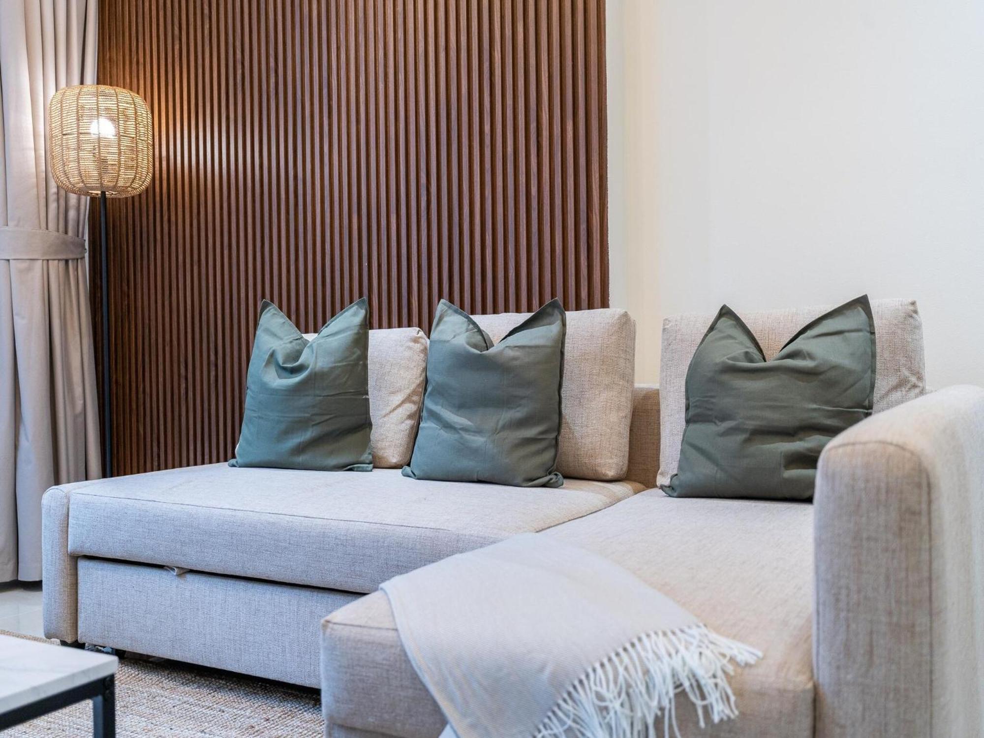 Luxe Near Mall Burj Khalifa Pool Gym Parking Апартаменти