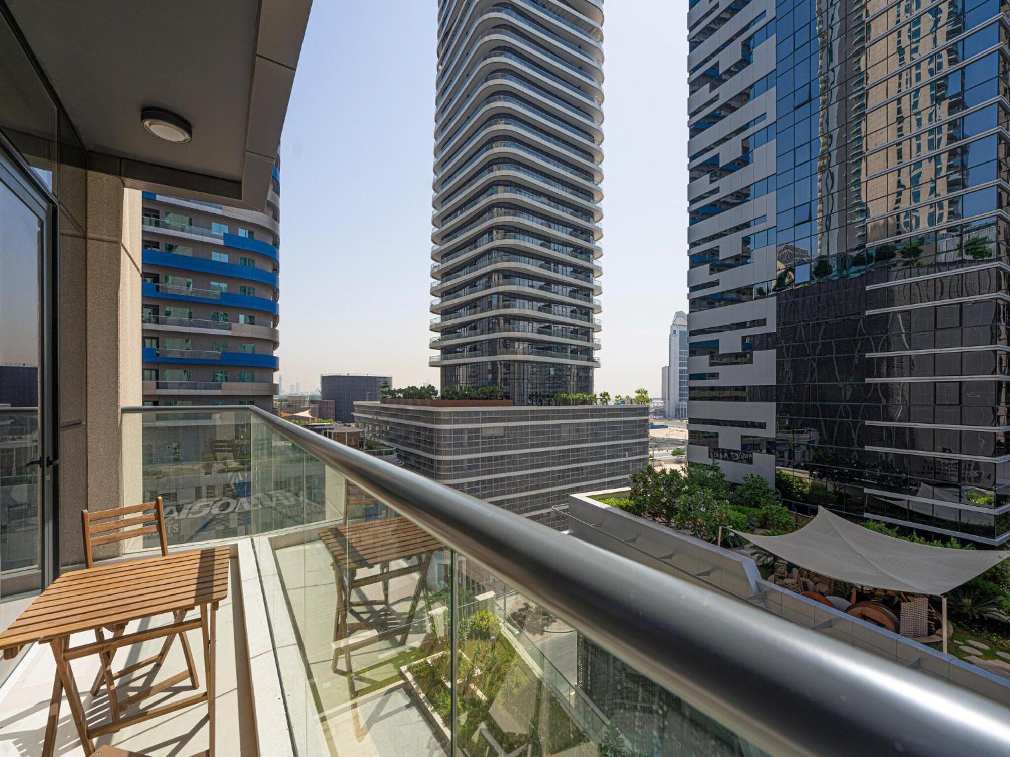 Luxe Near Mall Burj Khalifa Pool Gym Parking Апартаменти *