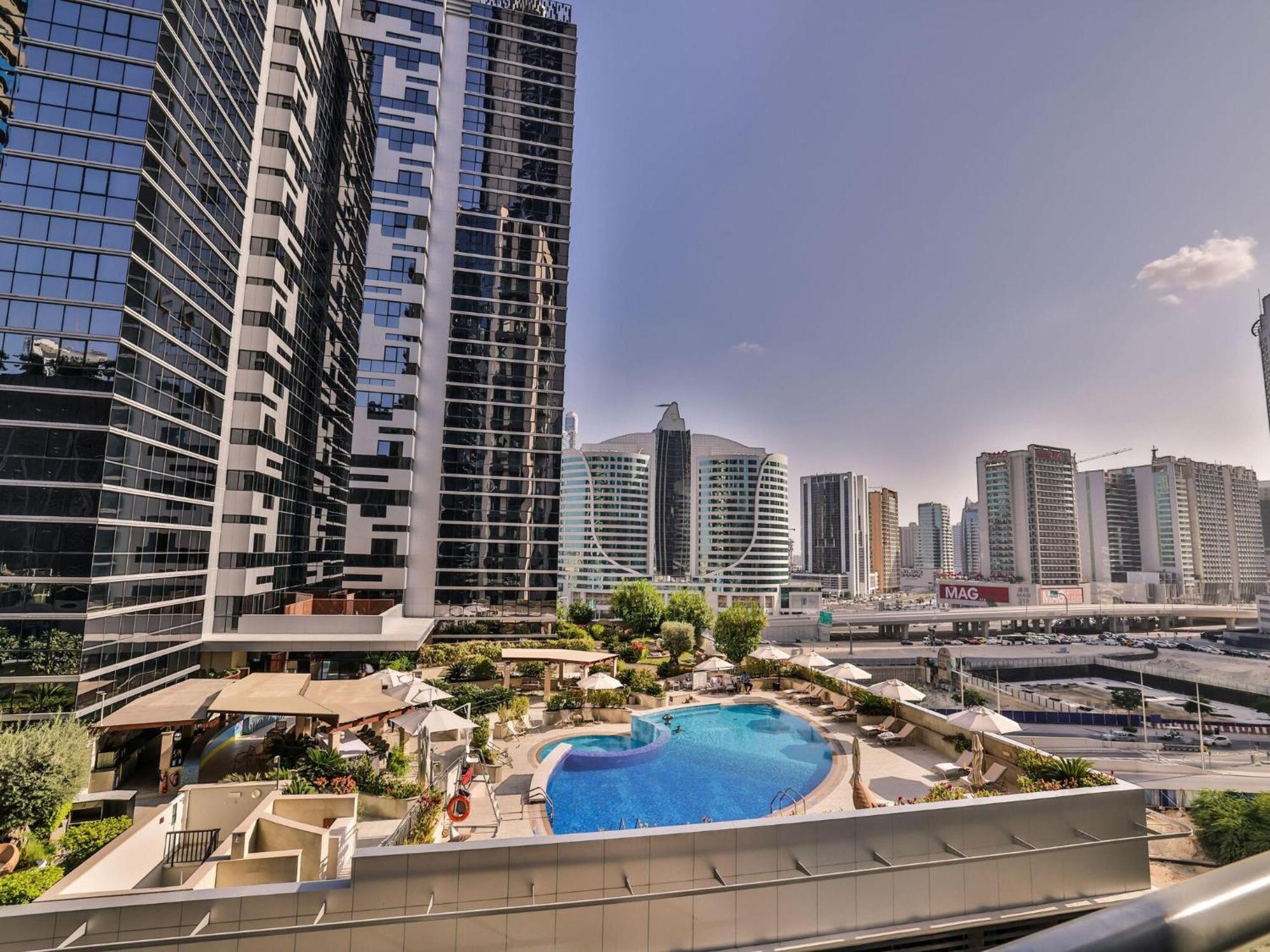 Апартаменти Luxe Near Mall Burj Khalifa Pool Gym Parking *