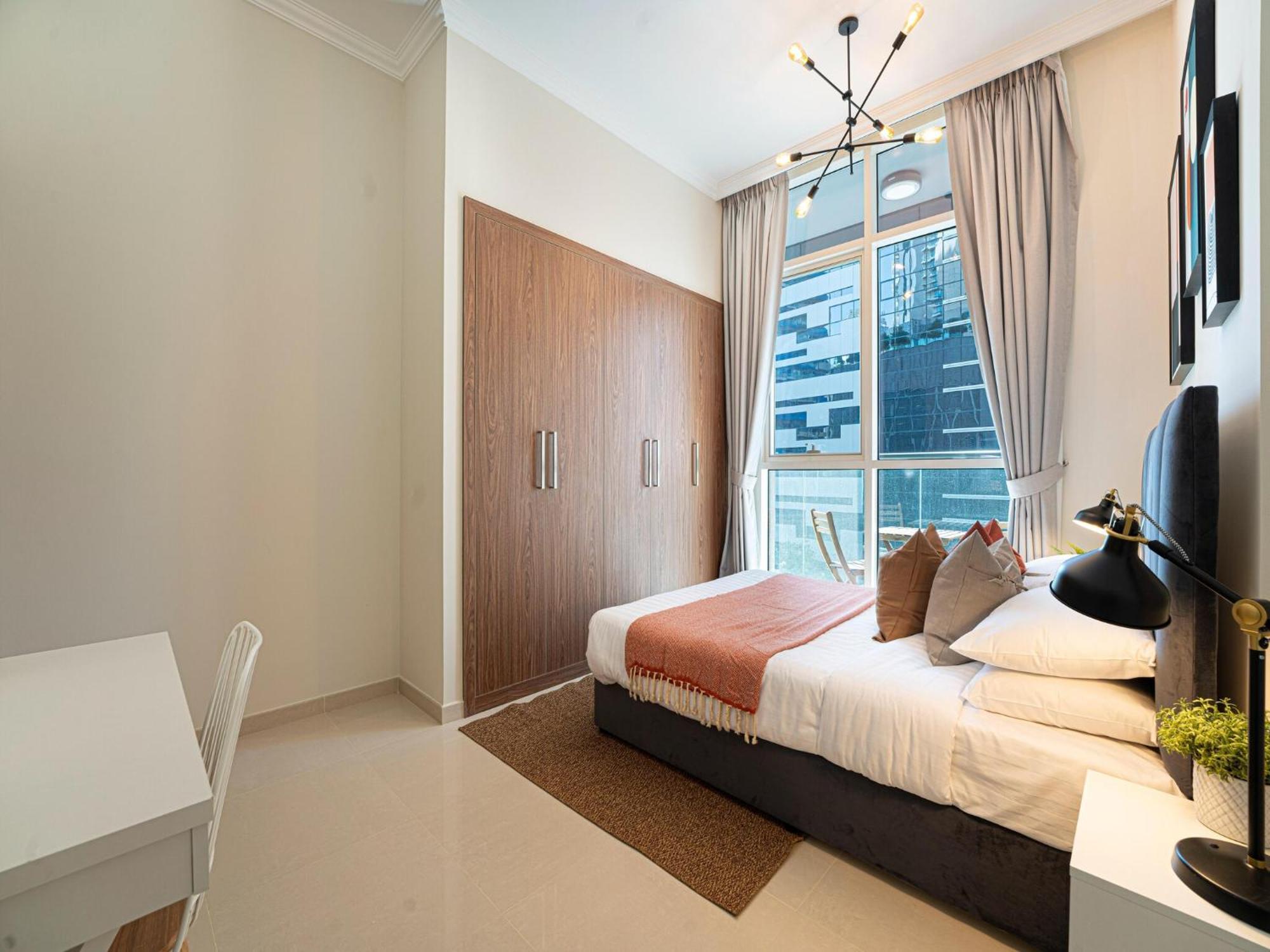 Luxe Near Mall Burj Khalifa Pool Gym Parking Апартаменти *